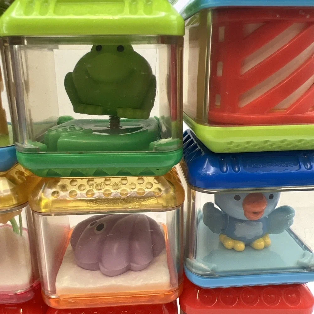 Lot of 18 Fisher Price Peek-A-Blocks Vintage Sensory Toy Stacking Animals Sports